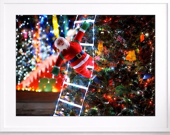 ラスベガスのアートプリント - 「サンタのアフターアワーズ」 - 華やかなクリスマスの夜を彩る写真プリント