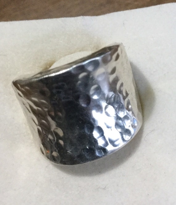 Planished sterling silver designer ring    VJSE