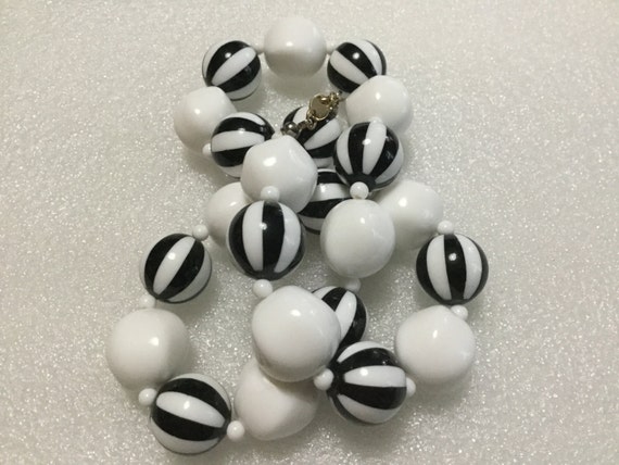 Triffari Black and white lucite beads    VJSE - image 1