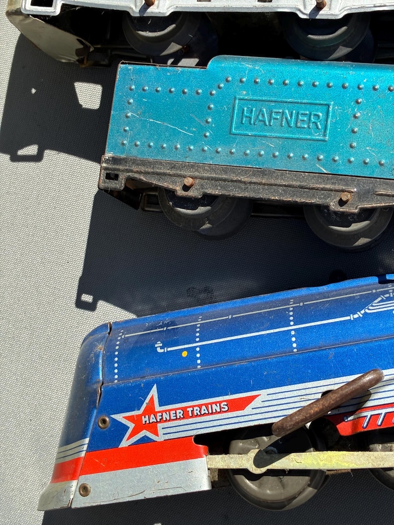 Hafner Wind up Train With Tracks. 4 Cars and Engine - Etsy