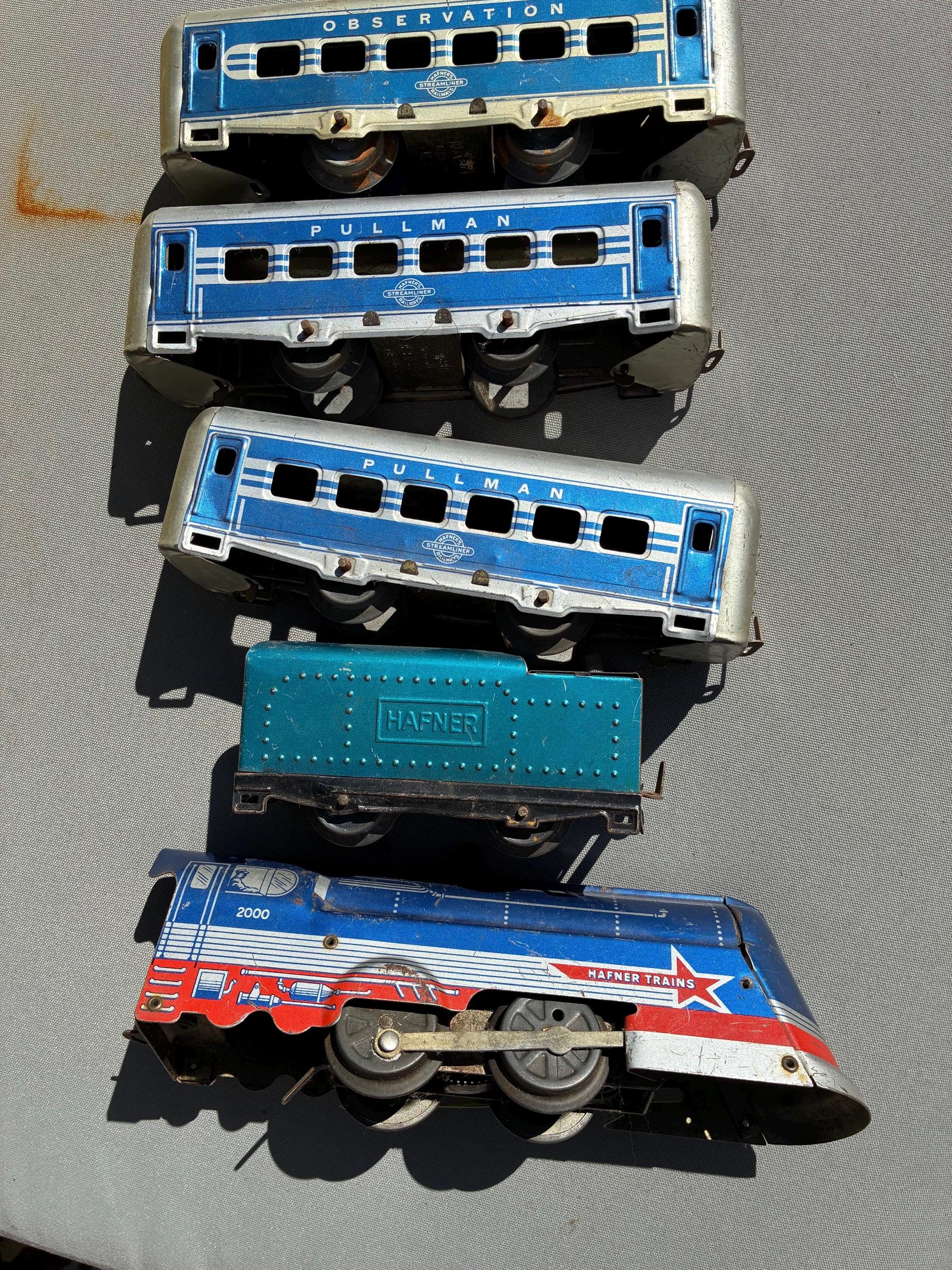 Hafner Wind up Train With Tracks. 4 Cars and Engine - Etsy