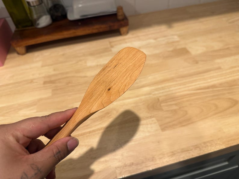 Handgjorda köksredskap i trä – Giftfri spatel, sked och vändare – Säker för gjutjärn – Minimalistiska köksredskap bild 8