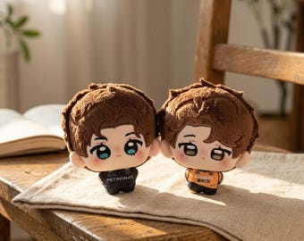 Pluszowa lalka kierowcy F1 10 cm z kreskówkową, uroczą, miękką postacią George'a Russella, Oscara Piastri, pluszową zawieszką na prezent dla dziecka