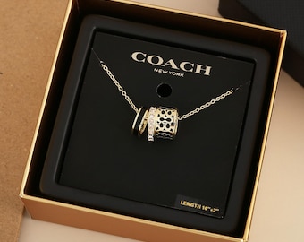 Coach In Box Classic enamel black three-ring necklace designer jewelry women's gift