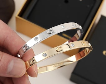 Brazalete de aro con circonitas cúbicas Coach In Box, chapado en oro de 18 quilates, regalo para mujer