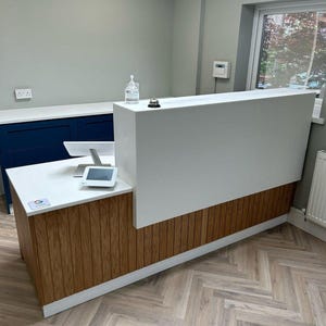 ZheeScandi Welcome Reception Desk