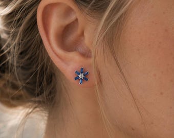 Dainty Flat Back Stud Earring, Minimalist Gold Cartilage Piercing, Threadless Push Pin Labret, Everyday Helix Stud, Tragus Jewelry for Women