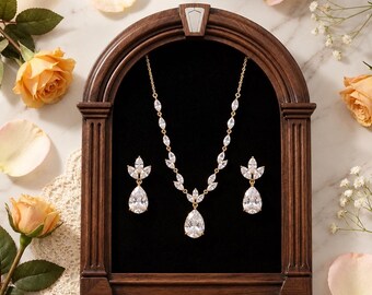 Dainty Teardrop CZ Necklace with Gift Box, Gold Leaf CZ Diamond Necklace, Crystal Wedding Necklace, Bridal Necklace, Bridesmaid Gifts