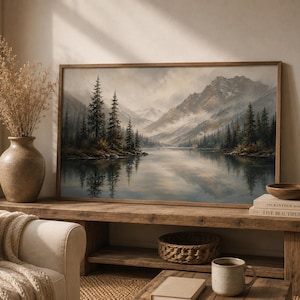 ムーディーマウンテンレイクの壁アート、大型横長風景プリント、霧深い森の湖の絵画、ニュートラルな自然の壁飾り、素朴なキャビンのアートワーク