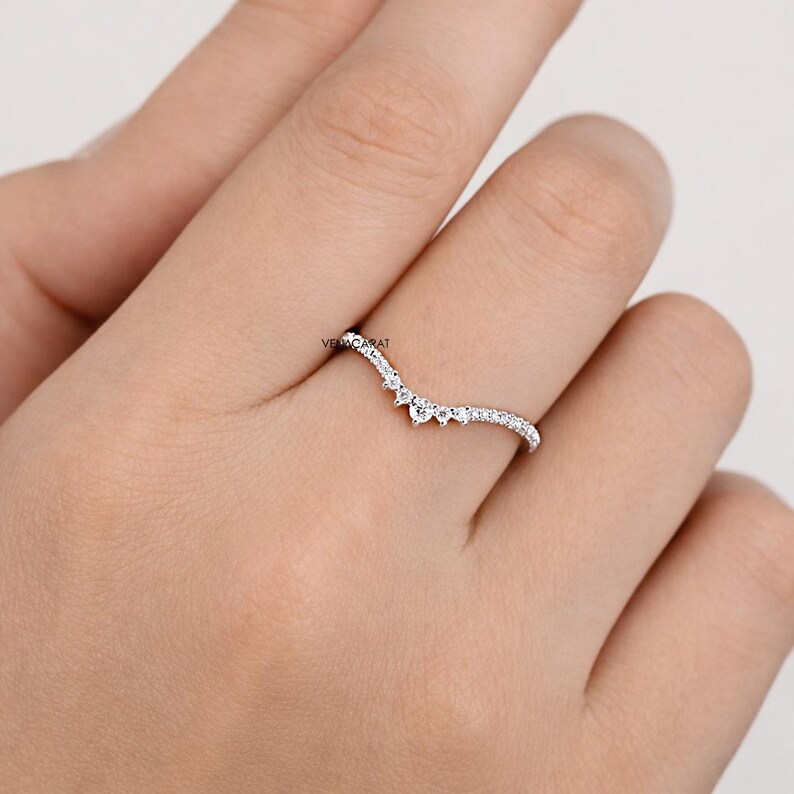 Moissanite Curved Wedding Band, 14K White Gold Chevron Ring for Women ...