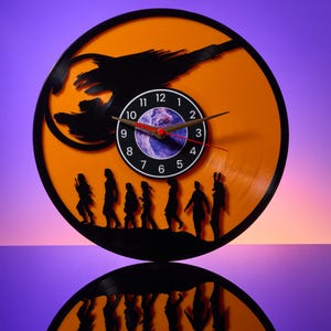 Final Fantasy VII Vinyl Record Clock - Gaming Gift for Him, Unique Gift for Him, FF7 Decor, Final Fantasy Gift for Gamer, Anime Fan Decor