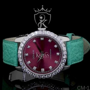 Kriyan Jewels D&#39;Chime Unisex Moissanite Diamant Zifferblatt Luxusuhr | Kastanienbraunes Zifferblatt & Grünes Armband