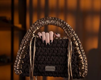 Masterclass per la borsa all'uncinetto NAOMI in formato PDF in inglese e video dettagliato per principianti in ucraino con sottotitoli in inglese.