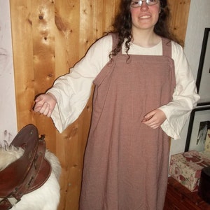 viking apron dress in burgundy homespun