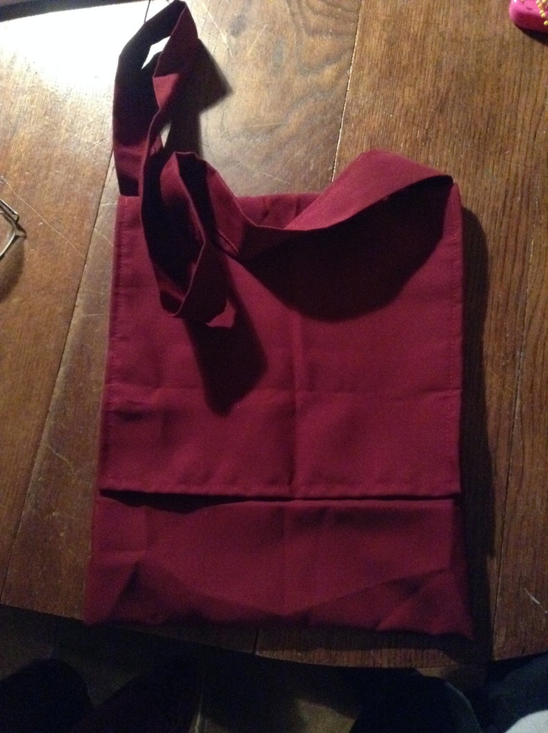 Haversack of cotton canvas in burgundy