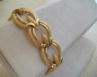 Vintage Crown Trifari bracelet, gold plated links