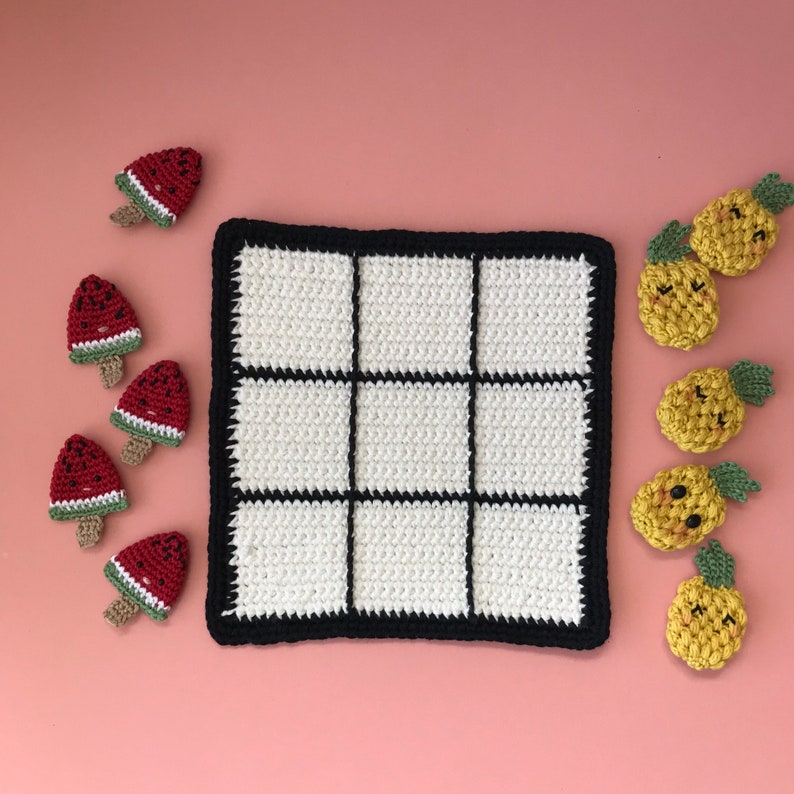 Crochet Pattern Tic-Tac-Toe Crochet Travel Game, Naughts and Crosses image 4