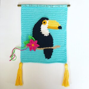 Crochet Toucan Wall Hanging Crochet Wall Hanging Pattern, Tapestry Crochet, Toucan Pattern image 2