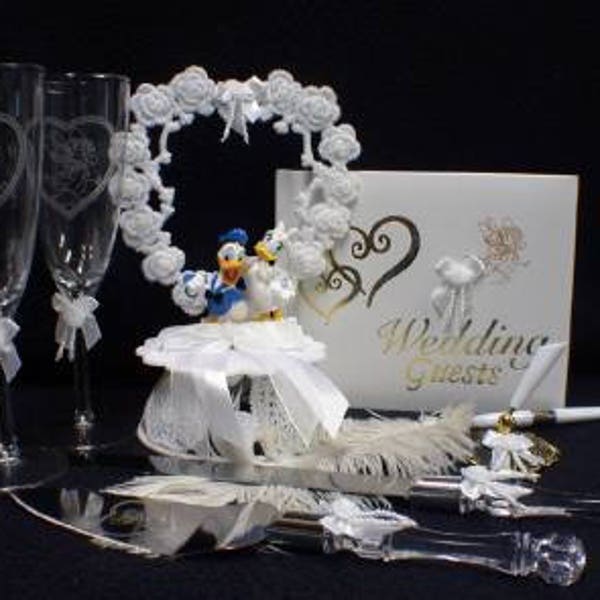 Sweet Donald Groom & Dasiy Duck LOT Wedding Cake Topper , glasses, knife and server set. Guest book with pen and Holder. Funny set adorable