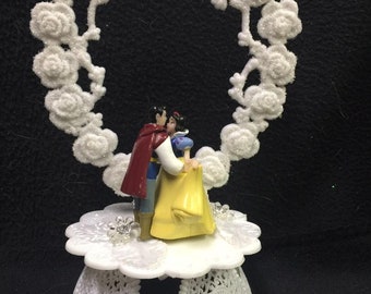 Dancing Snow White Price Charming Wedding Display Wedding Cake topper Groom top romantic Heart