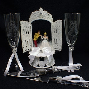 Aschenputtel Prinz Charming Castle Fariytale LOT ste Hochzeitstorte Topper, Gläser, Messer, Heber, Strumpfband.