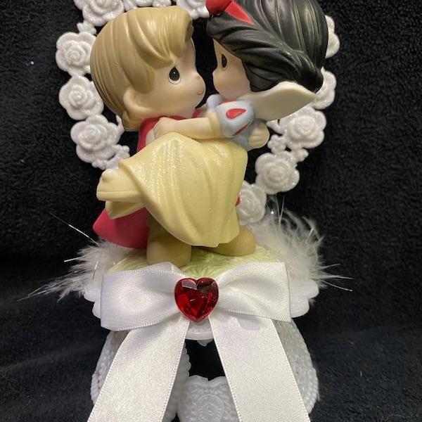 Snow White and her Prince Charming Disney Precious Moments Beautiful License Figure Wedding Cake Topper Groom top