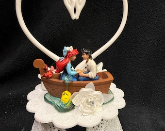 New “Kiss the Girl” lake boat   Sweet Little MERMAID Ariel and Prince Eric groom top Wedding Cake Topper Groom topper