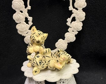 Adorable Nature White  lion tiger  cubs hesrt Wedding Cake Topper groom top Funny Africa  engagment, shower, hunting Wild closed eyes