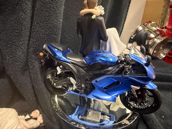 sing 1988 Kawasaki ZX 4R Red Manual, 6 speed n/a in CONGLETON