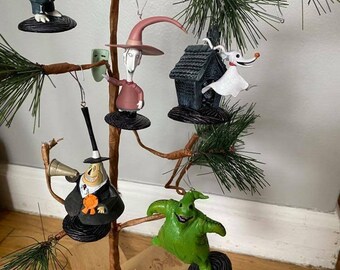 Lot de 7 décorations pour sapin de Noël L'Étrange Noël de Monsieur le Président, LOT amortisseur, cadenas, baril, oogie boogie, maire, docteur et sorcière