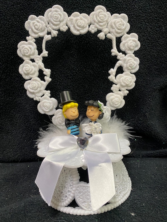 charlie brown wedding dress & Lucy Peanuts gang Cake Topper Groom topper. classic snoopy gang If there is something Season|2026 Preview 86,727 Lady Dress Cartoon Neck Size:16.5