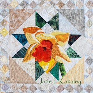 Quilt Pattern Daffodil Applique Art Quilt Pattern Immediate Download PDF image 1