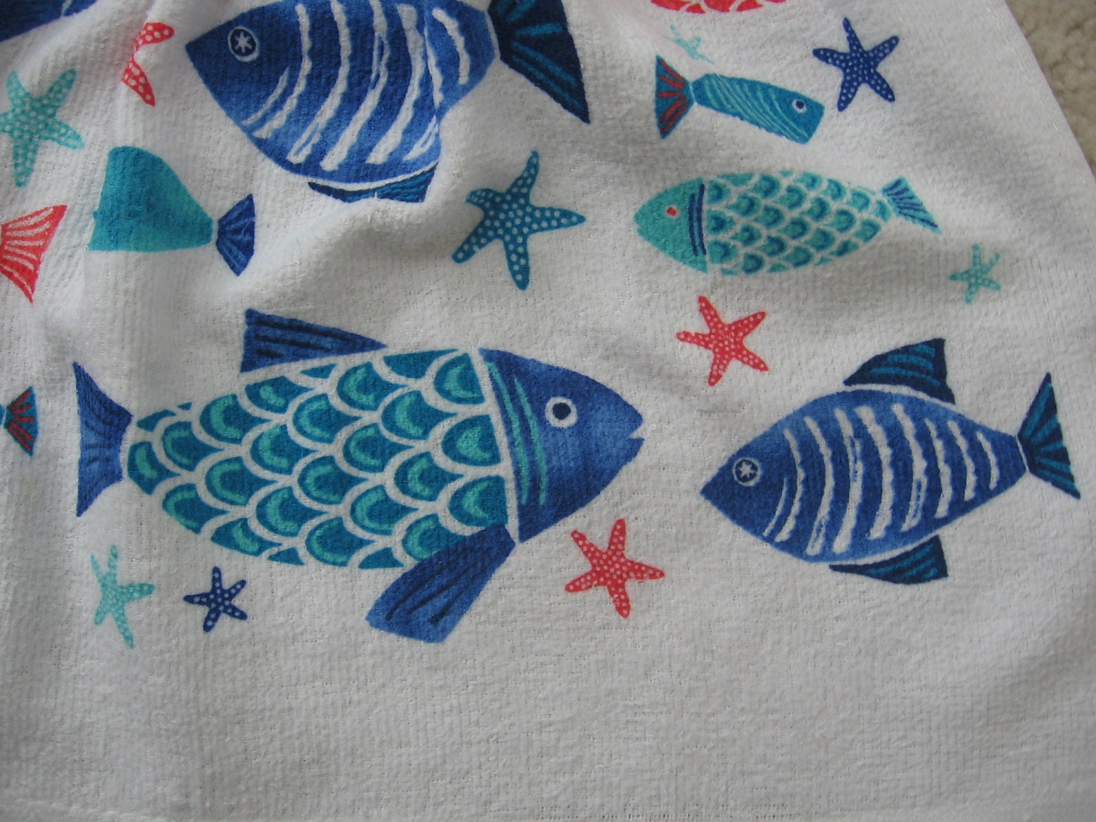 Toalla de cocina colgante con tema de pescado / decoración de | Etsy