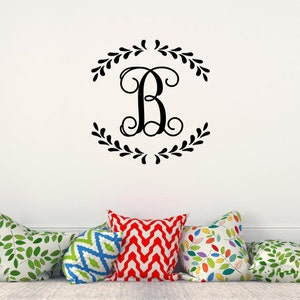 Monogram Decal Laurel Wreath Decorative Border, Elegant Vine Font Single Initial, Personalized Fancy Vinyl Lettering Wall Decor