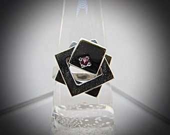 Sterling silver pink sapphire ring