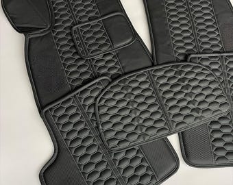 Alfombrillas Audi: piel ecológica personalizada, bordado personalizado