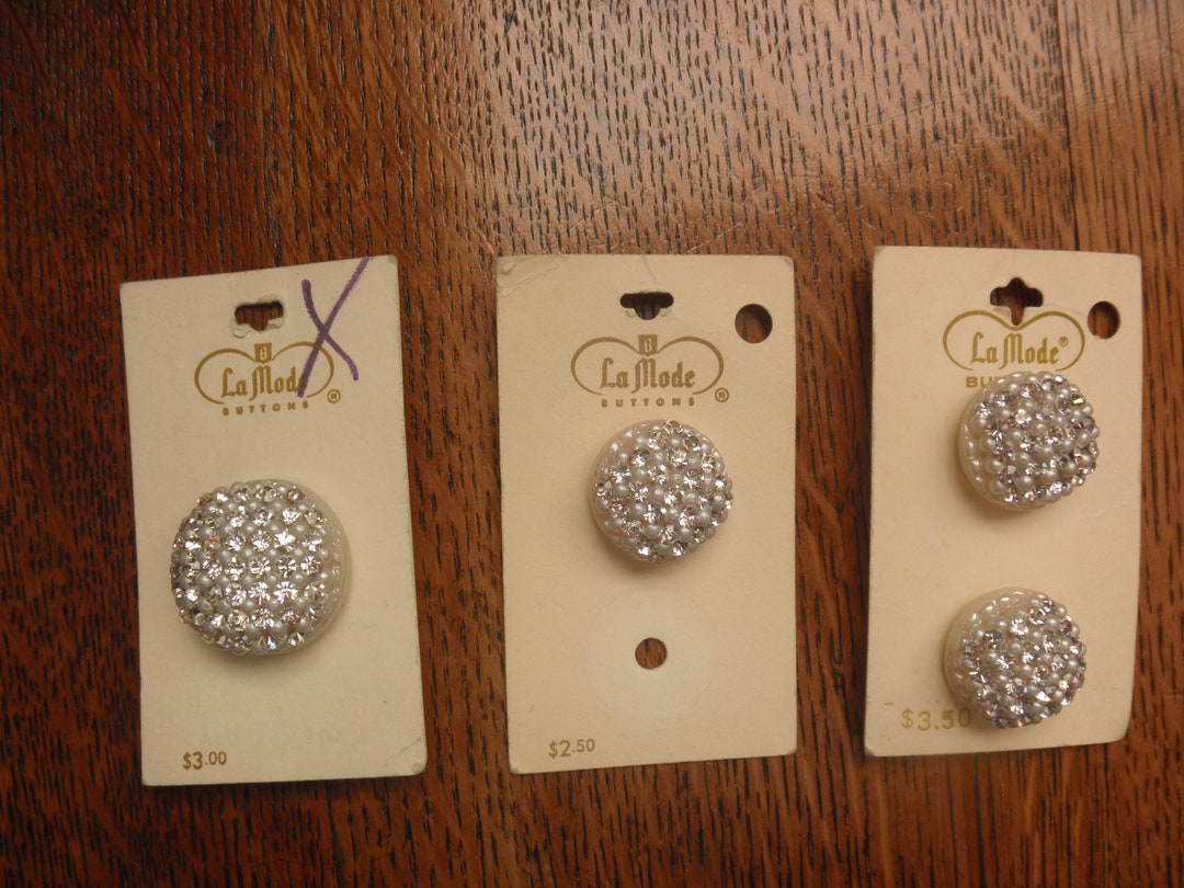 4 Vintage La Mode Rhinestone Buttons on Cards - Etsy UK