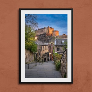 Edinburgh Castle Vennel Art Print | Edinburgh Travel Poster, Edinburgh Wall Art, Edinburgh original photo, Scotland Print, Edinburgh Castle