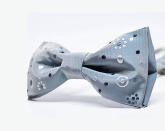 Wedding bow tie for groom, silver dotted bow tie prettied, blue bow tie, bow tie for men dotted, personalized gift for man, gift for husband