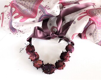 Gift set hand painted shawl mauve and fabric necklace, special offer bubble necklace and floral shawl, personalized artistic gift for woman