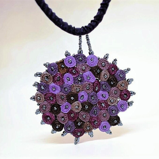 Jaberr Dotted Necklace