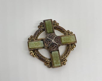 Beautiful Vintage 1980’s MIRACLE Green Cross Pendant/Brooch Celtic triquetra
