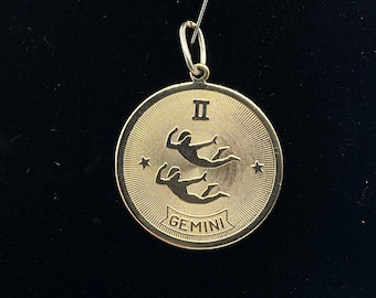 1970s Vintage 1.25” Gemini  Medallion Pendant Gold Tone Astrology Witch Witchcraft Horoscope Birthday May June zodiac Brass