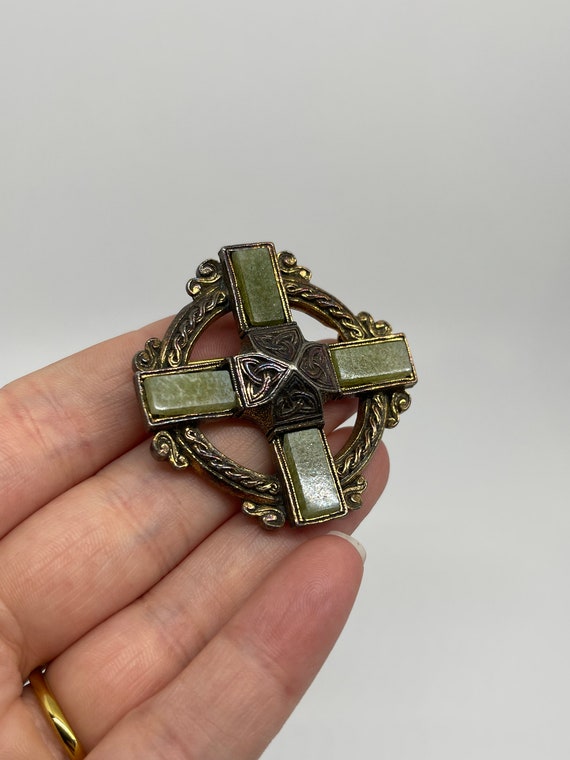 Beautiful Vintage 1980’s MIRACLE Green Cross Pend… - image 4