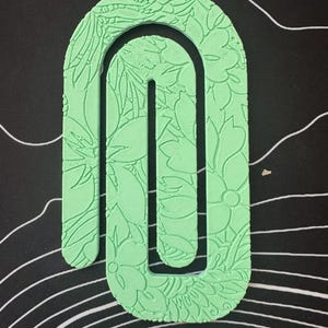 Pastel Jumbo Paper Clips – Cute & Functional Desk Accessories