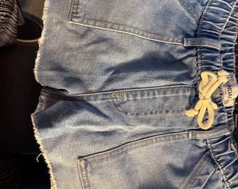 NWT size 4/6 women jean shorts No Boundaries