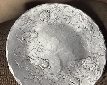vintage Wendell August Forge hand-hammered aluminum tray