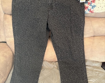 NWT Michael Kors charcoal wash animal print jean 20w