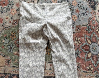 Barely worn Alfani NWT White W/ Silver Metallic Threads Ankle Pants Size 20w