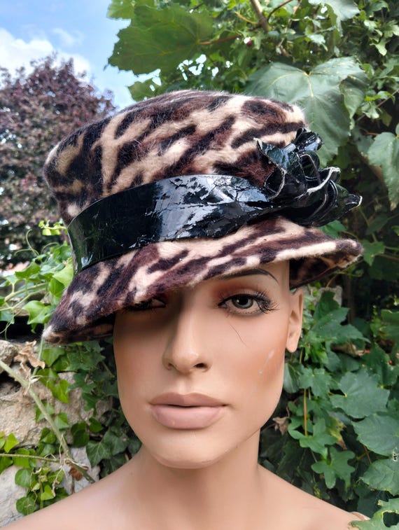 フィリップ・トレーシー　ハット　アニマル柄 Vintage Phillip Treacy Leopard Print Hat with Bow - Etsy 日本